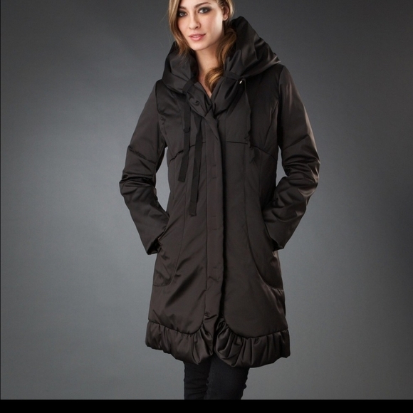 elie tahari puffer coat
